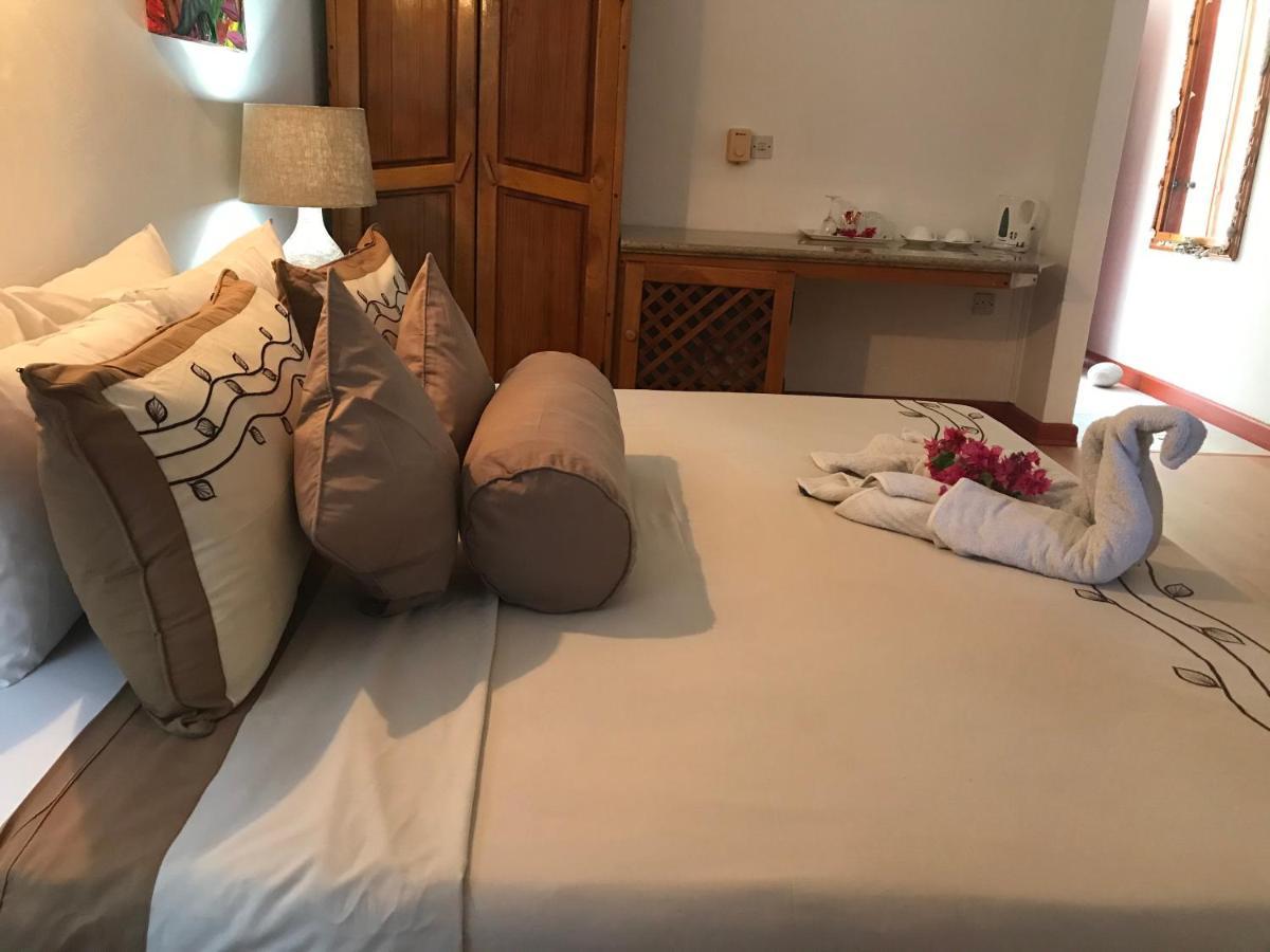 Hotel L'Ocean La Digue  Extérieur photo