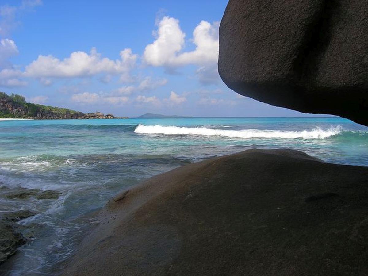 Hotel L'Ocean La Digue  Extérieur photo